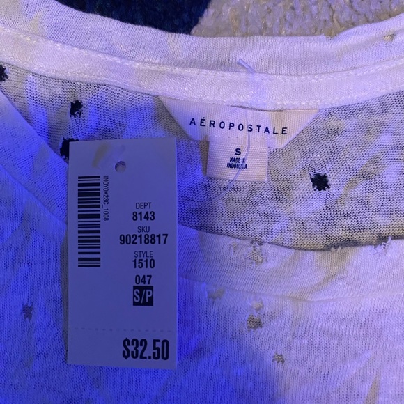 Sheer crop top with distressed detailing - Picture 3 of 3